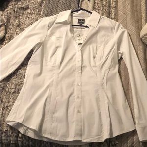 Express the essential shirt, new with tags